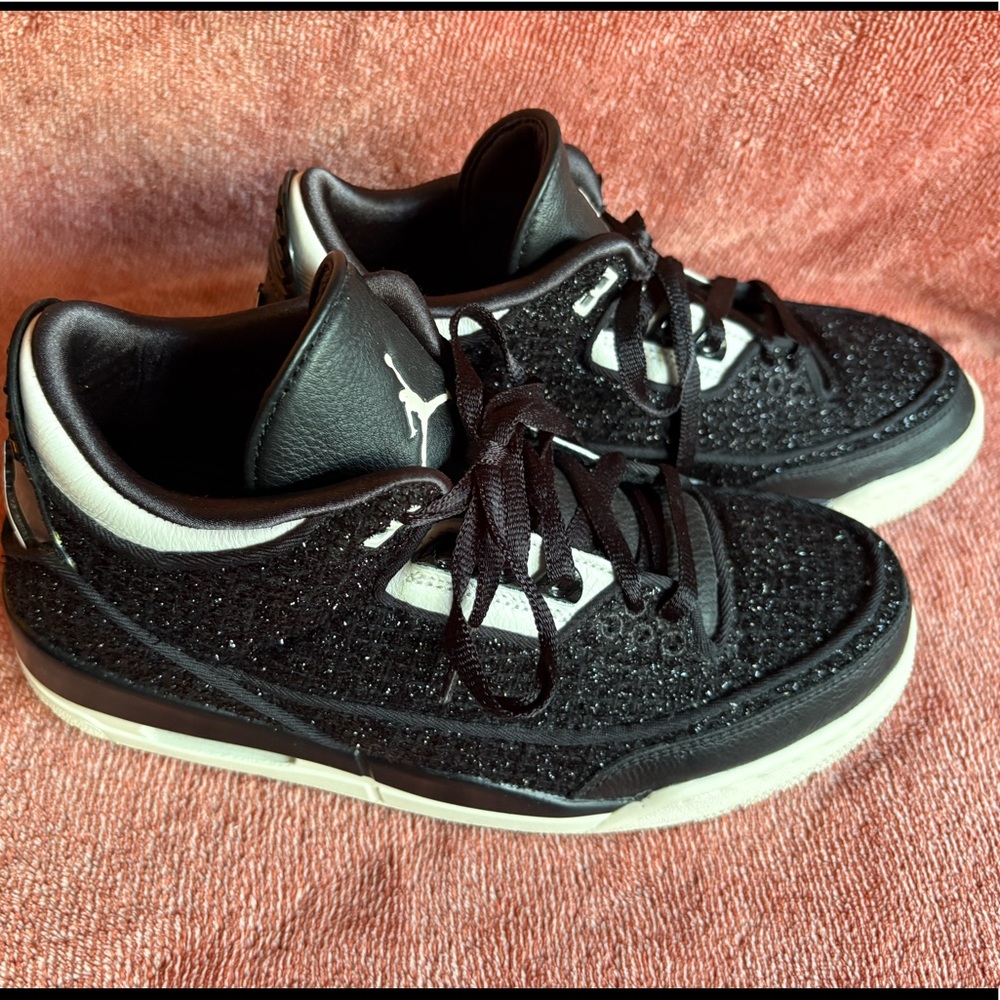 Air Jordan Retro AWOK Vogue collab